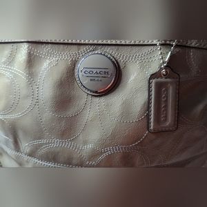 GUC Vintage 90s Coach Signature Monogram olive patent leather blue interior